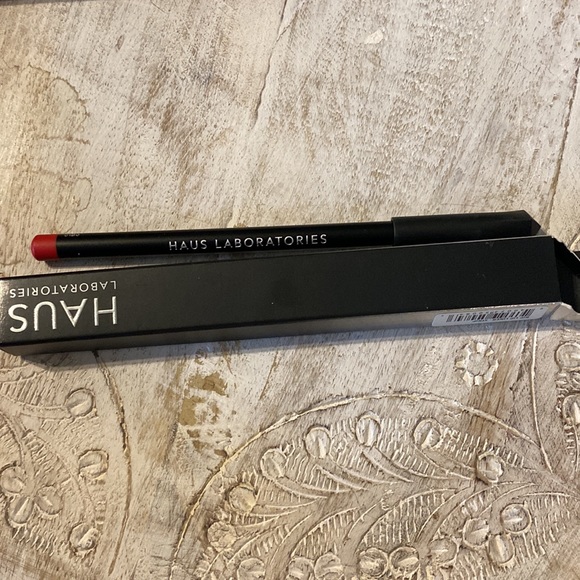 HAUS LABORATORIES By Lady Gaga STRIP
RIP LIP LINER pencil Red Demi-Matte New - Picture 7 of 9